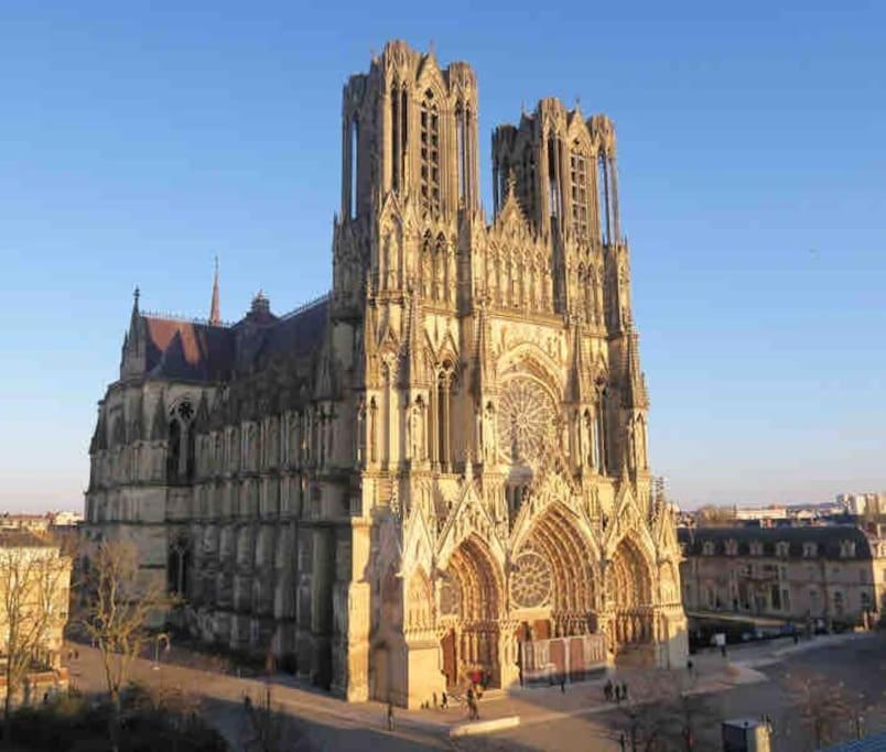Cathedrale/Cossu/Confortable/Spacieux Reims Buitenkant foto